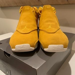 Brand New Nike Air Jordan 18 Retro Men’s Yellow